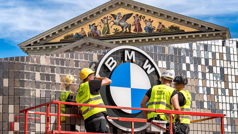 In etwas mehr als einem Jahr dürfen sich Auto-Marken wieder auf prominenten Münchner Plätzen präsentieren. In etwas mehr als einem Jahr dürfen sich Auto-Marken wieder auf prominenten Münchner Plätzen präsentieren.