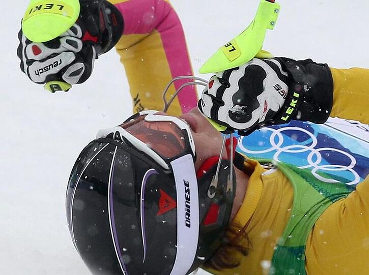 Maria Riesch beim Jubeln über ihre Goldmedaille.