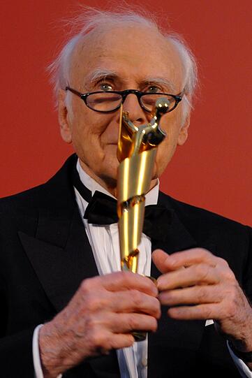 ..2009 erhielt er den Ehrenpreis des Deutschen Filmpreises.