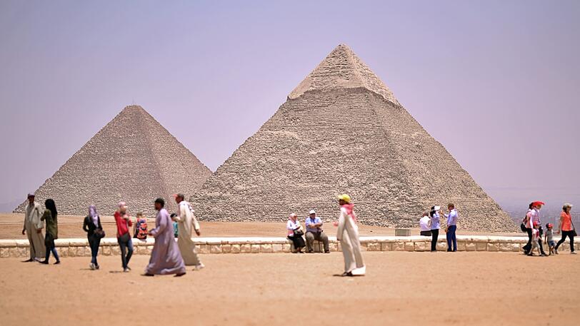 Auch die Pyramiden von Gizeh zählen zu den Weltwundern.