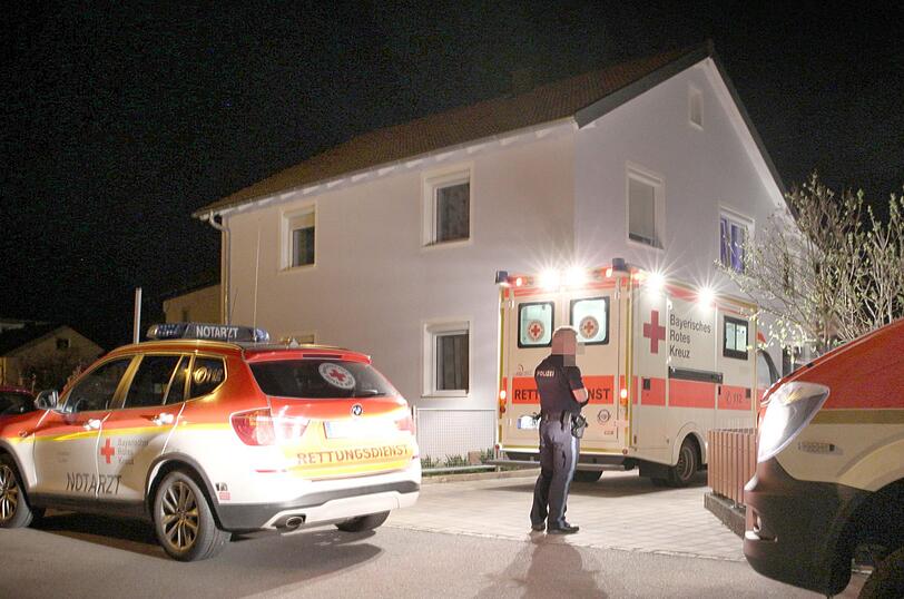 Am Mittwochabend kam es zu einem schweren Raubüberfall in Traunreut. Die Bilder vom Einsatz.