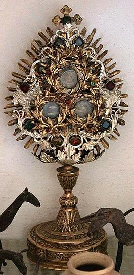 Diese Monstranz wurde aus der Kirche in Grafing gestohlen