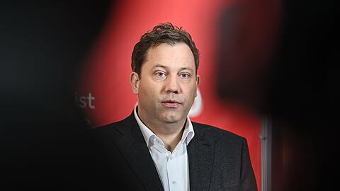 Klingbeil reist zu einem Finanzminister-Treffen. (Archivbild)