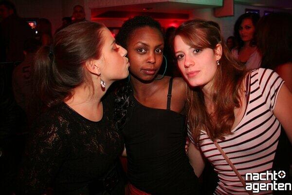 "Garden & Restaurant am Samstag im Crown's Club. Noch mehr Photos gibt es hier: www.nachtagenten.de