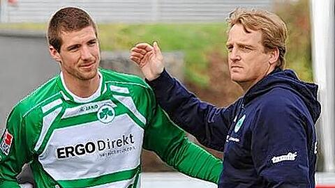 Premiere in der Startelf unter Trainer Mike Büskens: Innenverteidiger Jan Mauersberger (l.) vertritt in Duisburg den gesperrten Kapitän Marino Biliskov.