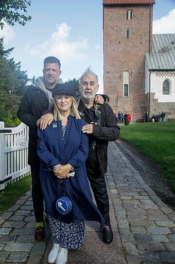 Udo Walz mit Ehemann Carsten Thamm und Entourage.