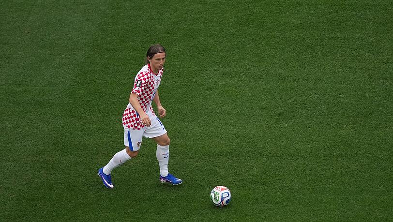 Spielt im Alter von 40 Jahren wohl seine letzte WM: Kroatiens Fu&szlig;ball-Legende Luka Modric.