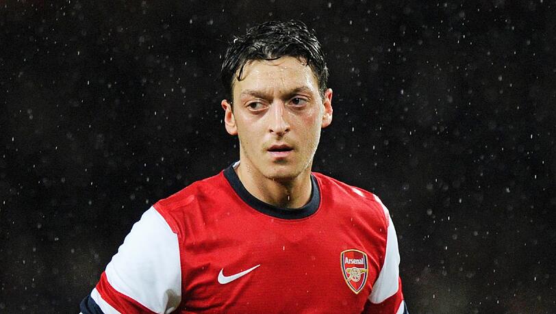 Mesu Özil steht wegen durchwachsener Leistungen in den letzten Wochen ohnehin in der Kritik. Mesu Özil steht wegen durchwachsener Leistungen in den letzten Wochen ohnehin in der Kritik.