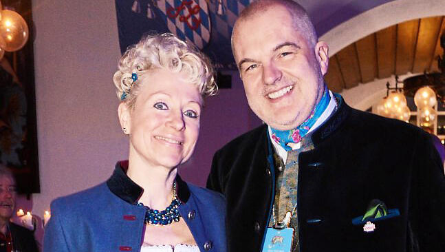 Schluss im Donisl: Birgit und Karlheinz Reindl sagen Servus. Schluss im Donisl: Birgit und Karlheinz Reindl sagen Servus.