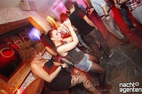 Und auch diesen Samstag im Crown's Club: "Garden & Restaurant". Mehr Bilder unter: www.nachtagenten.de