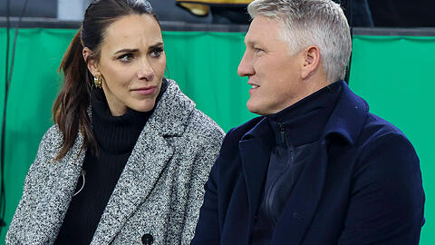 Esther Sedlaczek und Bastian Schweinsteiger arbeiten Seite an Seite f&uuml;r die ARD.