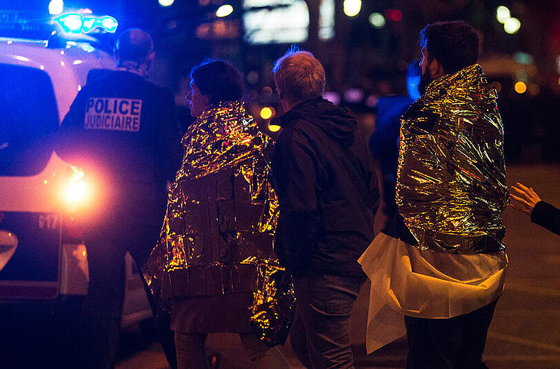 Schüsse, Explosionen, Tote und Verletzte: die Bilder von der verheerenden Anschlagsserie in Paris.
