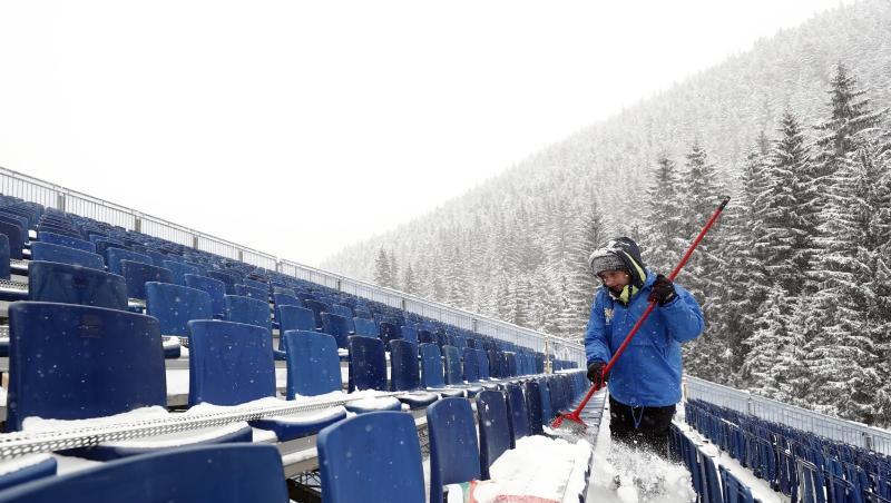 Zu viel Schnee: Der Super-G in Bansko wurde abgesagt. Zu viel Schnee: Der Super-G in Bansko wurde abgesagt.