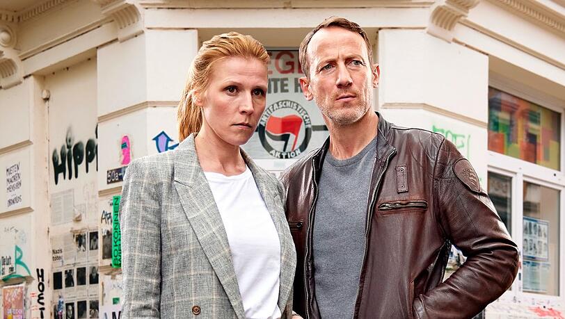 "Tatort: Schattenleben": Julia Grosz (Franziska Weisz) und Thorsten Falke (Wotan Wilke Möhring) stehen vor einem Rätsel.