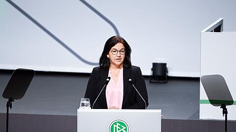 DFB-Generalsekretärin Heike Ullrich führte die deutsche Delegation bei dem Treffen in Zürich an.