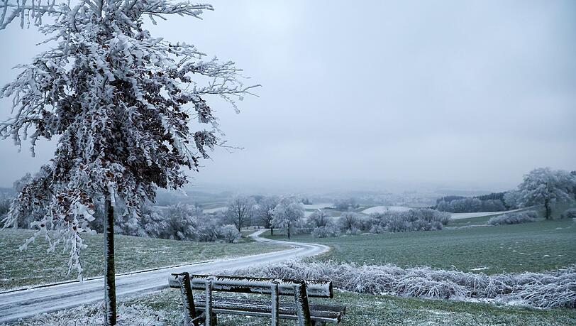 Frostig wird es &uuml;ber Weihnachten - und im S&uuml;den f&auml;llt doch ein wenig Schnee.