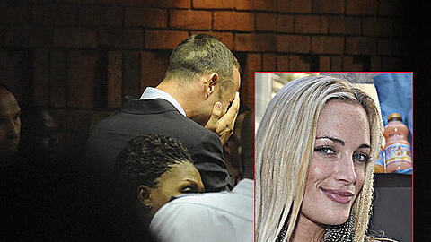 Das Drama um den Mord an Reeva Steenkamp geht in die nächste Runde : &bdquo;Wir widersprechen dem Vorwurf des Mordes aufs schärfste&ldquo;, heißt es in einer am Freitag veröffentlichten Erklärung der Familie und des Managements von Pistorius. Alle Infos zum Gerichtsprozess in der Bilderstrecke zum Durchklicken.