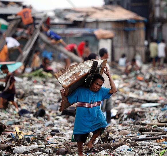 Bilder der Verwüstung: Taifun "Nesat" verwüstet die Philippinen - Die Bilder
