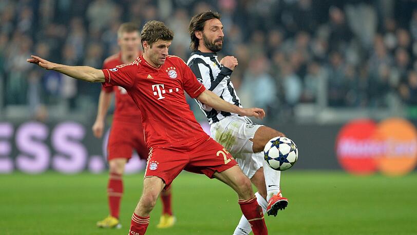 Thomas Müller (l.) und der FC Bayern traten zuletzt 2013 bei Juve (Andrea Pirlo, r.) an – und gewannen das Spiel mit 2:0. Thomas Müller (l.) und der FC Bayern traten zuletzt 2013 bei Juve (Andrea Pirlo, r.) an – und gewannen das Spiel mit 2:0.