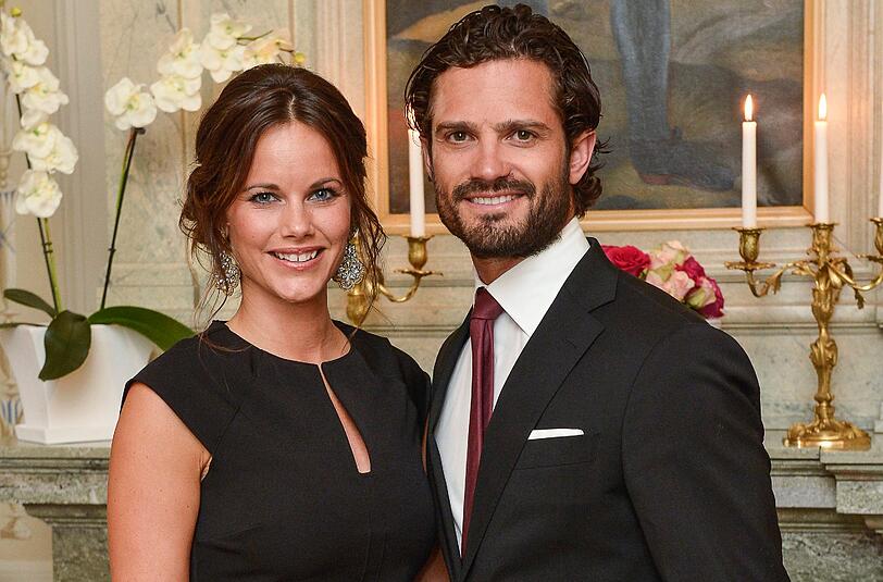 Aber carl Philip weigerte sich, Sofia zu verlassen. Irgendwann bekamen die beiden dann den Segen seines Vaters und durften heiraten.