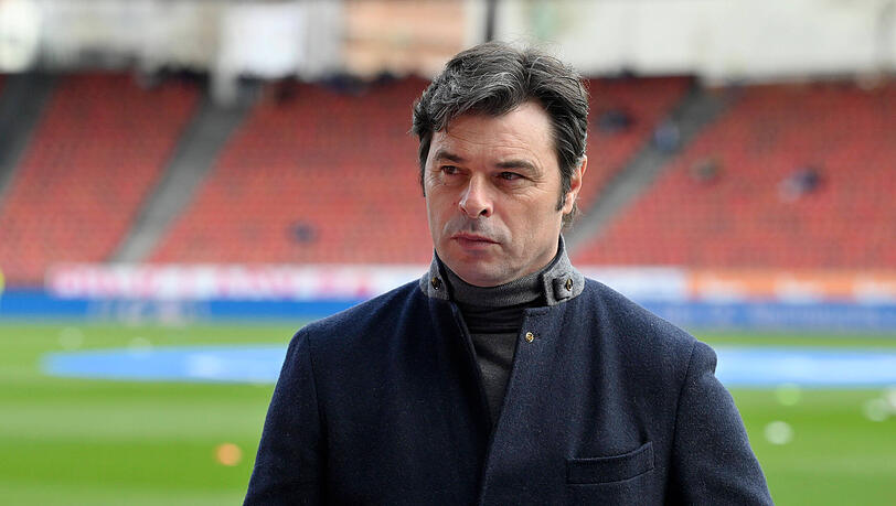 Trainer und Ex-FC-Bayern-Spieler Ciriaco Sforza zeigt Verständnis für die Entscheidungen von Bundestrainer Julian Nagelsmann. Trainer und Ex-FC-Bayern-Spieler Ciriaco Sforza zeigt Verständnis für die Entscheidungen von Bundestrainer Julian Nagelsmann.