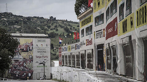 An der einstigen Boxengasse der Targa Florio nagt der Zehn der Zeit