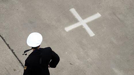 Zwei M&auml;nner sind wegen mutma&szlig;licher Sabotage festgenommen worden - sie stehen im Verdacht, Schiffe manipuliert zu haben, die f&uuml;r die Marine vorgesehen waren. (Symbolbild)
