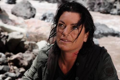 Nur knapp hat Milla Boone (Christine Neubauer) den Sturz in den Fluss überlebt.