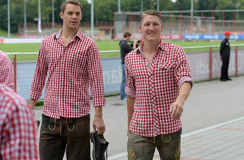 Alte Hasen in neuer Tracht: Manuel Neuer und Bastian Schweinsteiger.