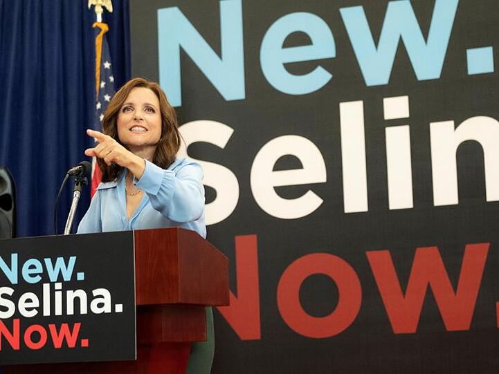 Julia Louis-Dreyfus als Senatorin Selina Meyer in der ersten Episode der siebten Staffel der Serie "Veep".