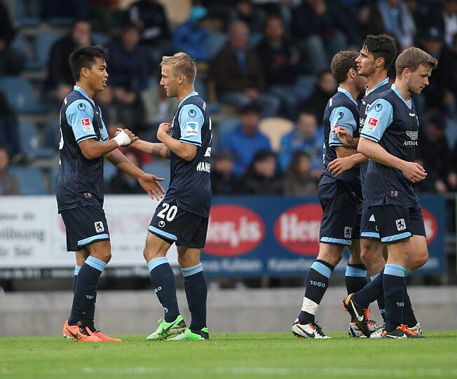 Der TSV 1860 München hat sein Testspiel gegen den FC Zürich mit 5:1 gewonnen. Die besten Bilder aus dem Grenzlandstadion von Kufstein.