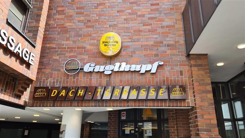 In prominentester Lage: Ende Juni muss das Caf&eacute; Guglhupf am Marienplatz schlie&szlig;en.