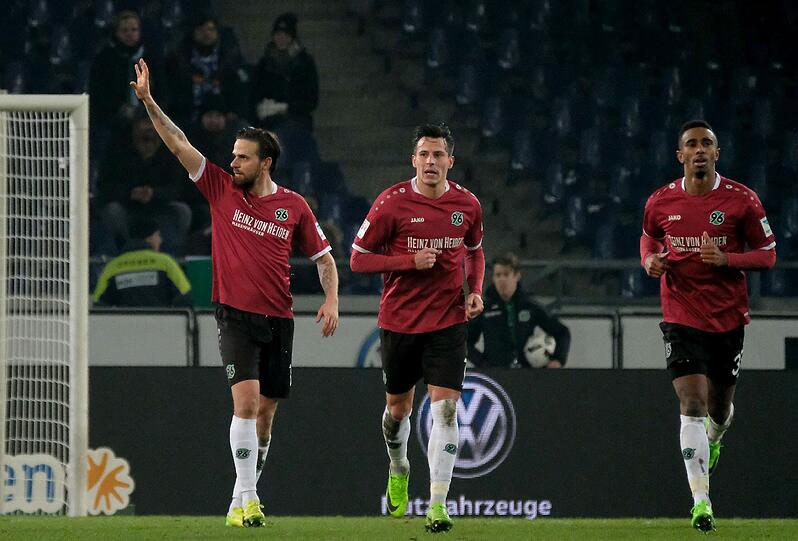 Martin Harnik (l.) trifft zweimal gegen Bochum.