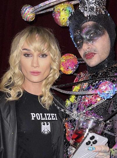 Dragqueen Candy Crash hat Heidi Klums Model-Style aus Paris kopiert.