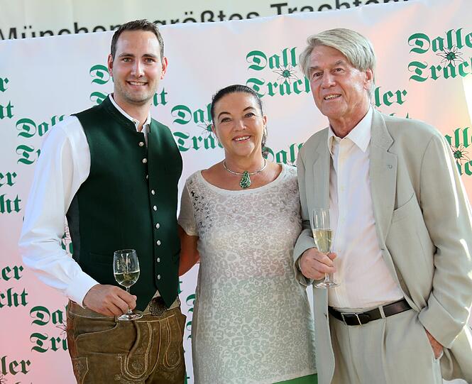 Benedict Daller (l.) mit Wolf-Dieter Ring und Ehefrau.