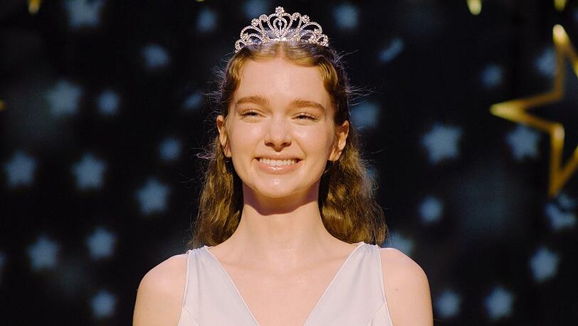 Summer H. Howell spielt in "Carrie" die Titelrolle. Summer H. Howell spielt in "Carrie" die Titelrolle.
