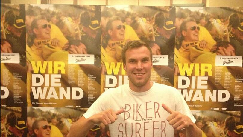 Einer, der bei einer Filmpremiere über die Dortmunder Südtribüne nicht fehlen darf: Kevin Großkreutz. Einer, der bei einer Filmpremiere über die Dortmunder Südtribüne nicht fehlen darf: Kevin Großkreutz.