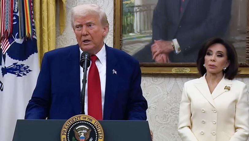 Eine Rede des amerikanischen Präsidenten Donald Trumps im Weißen Haus: Um seine politischen Feinde in Schach zu halten, setzt seine Regierung auch Universitäten finanziell unter Druck. Eine Rede des amerikanischen Präsidenten Donald Trumps im Weißen Haus: Um seine politischen Feinde in Schach zu halten, setzt seine Regierung auch Universitäten finanziell unter Druck.