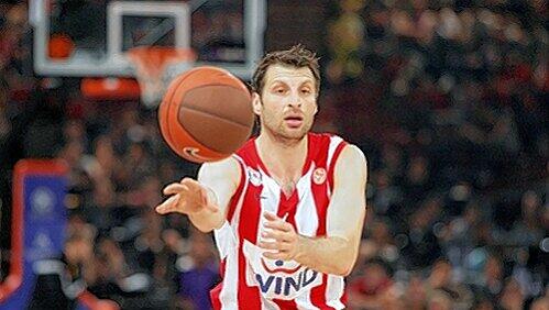 Steht vor seinem 199. Spiel in der Königsklasse: Theodoros Papaloukas. Steht vor seinem 199. Spiel in der Königsklasse: Theodoros Papaloukas.