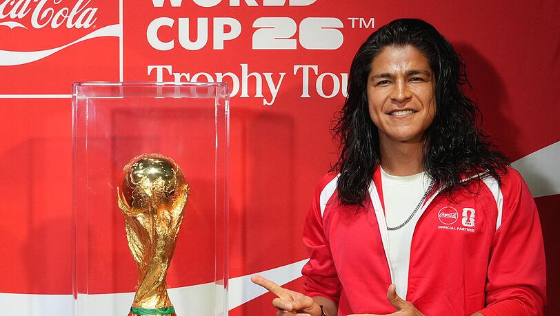 Weltmeister ist Cristo Fern&aacute;ndez noch nicht. Sein Profideb&uuml;t als Fu&szlig;baller legte der "Ted Lasso"-Serienstar jetzt aber immerhin hin.