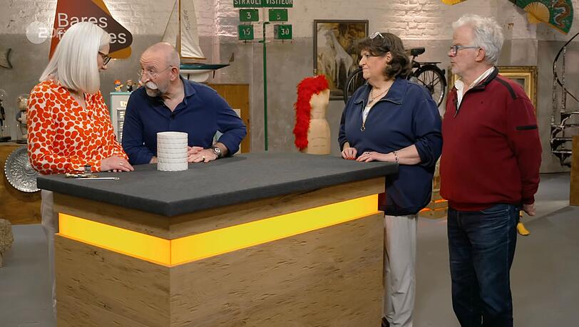 Horst Lichter konnte die Höhe der Schätzung in der Mittwochsausgabe der ZDF-Trödelshow "Bares für Rares" kaum glauben. Horst Lichter konnte die Höhe der Schätzung in der Mittwochsausgabe der ZDF-Trödelshow "Bares für Rares" kaum glauben.