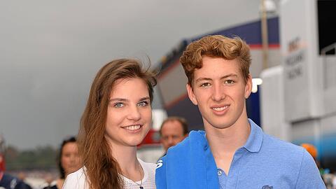 Vivien Keszthelyi und David Schumacher verbindet die Leidenschaft f&uuml;r den Rennsport. Sie sind seit sieben Jahren zusammen. Im November 2025 folgte die Verlobung.