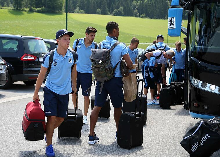 Der TSV 1860 München ist im Trainingslager in Bad Häring angekommen - die ersten Bilder aus Österreich.