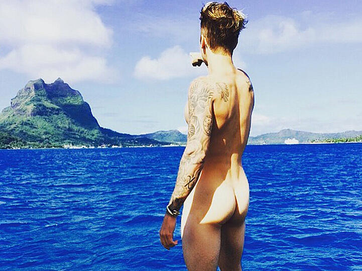Auch die Männer zeigen gern, was sie haben. Dieser Schnappschuss von Justin Bieber (21) ging um die Welt und fand zahlreiche Nachahmer. Der Sänger löschte es wenig später wieder von seinem Instagram-Account.