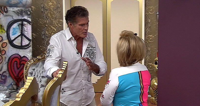 David Hasselhoff hat das "Promi Big Brother"-Haus nach vier Tagen verlassen. Seine besten Bilder aus dem Haus hier zum Durchklicken!