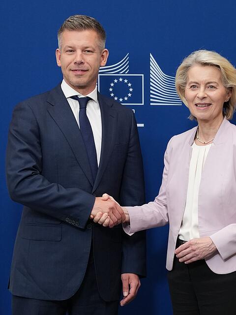 Nach dem Regierungswechsel in Ungarn: EU-Mittel sollen wieder in das Land flie&szlig;en.