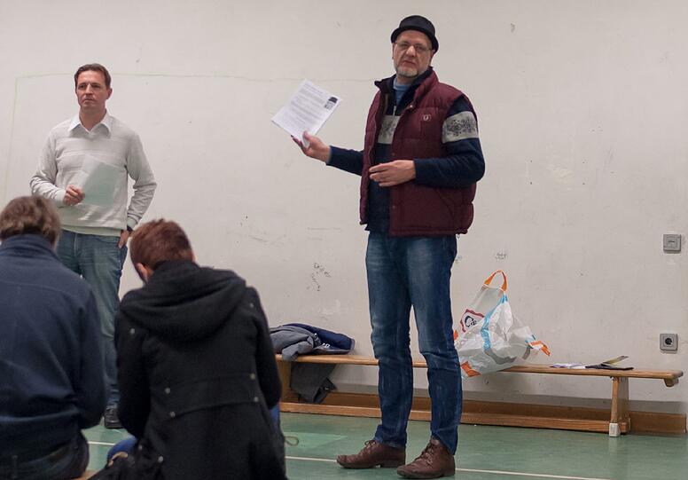 "Wählergruppe HUT München" mit Wolfgang Zeilnhofer-Rath macht sich für die Boxer stark.