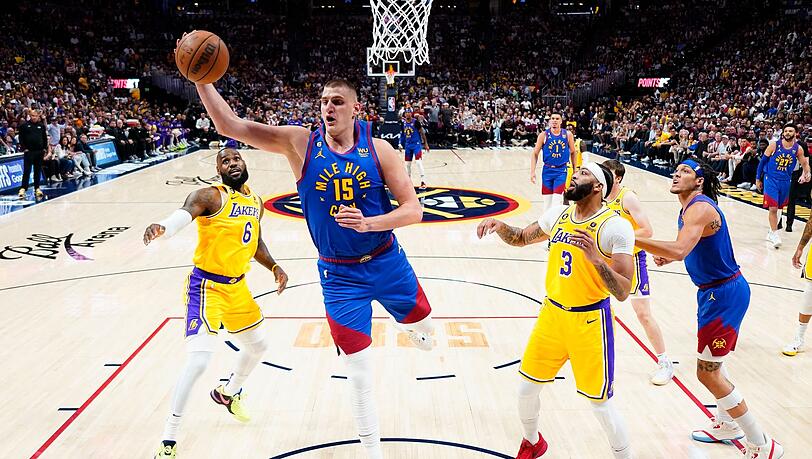 Nikola Jokic (15) ist der Superstar bei den Denver Nuggets.