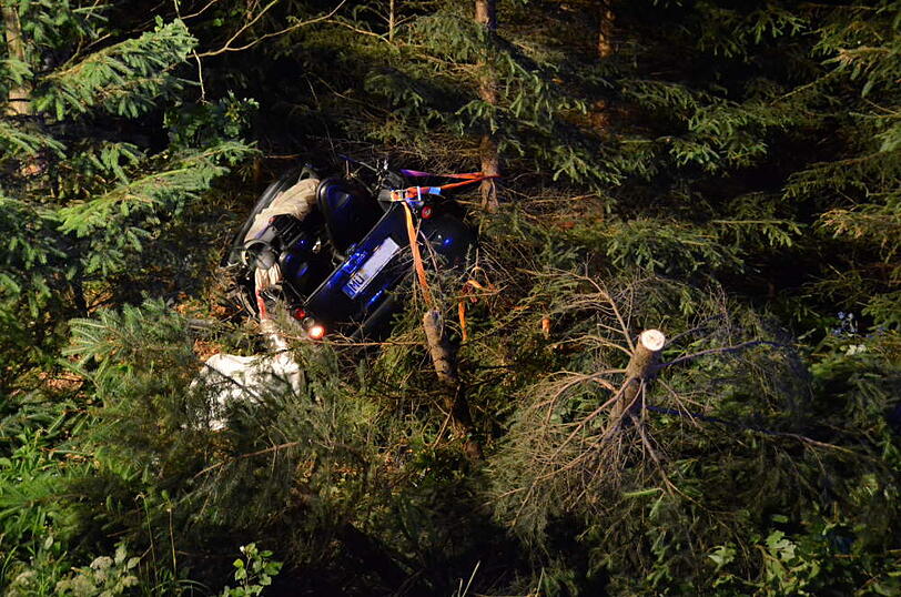 Tödlicher Unfall bei Mühldorf am Inn - die Bilder
