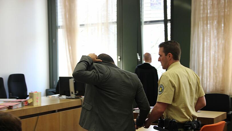 Sieben Jahre Haft: So endete der Prozess für den Nachtbus-Vergewaltiger. Sieben Jahre Haft: So endete der Prozess für den Nachtbus-Vergewaltiger.